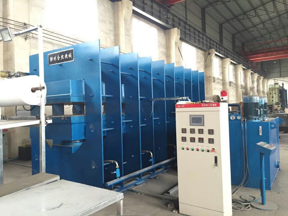 50T四柱硫化机 200T平板硫化机  100 T平板硫化机