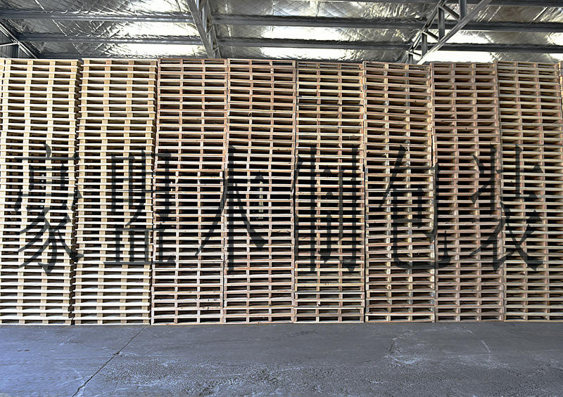 张总仓库正面图片部分