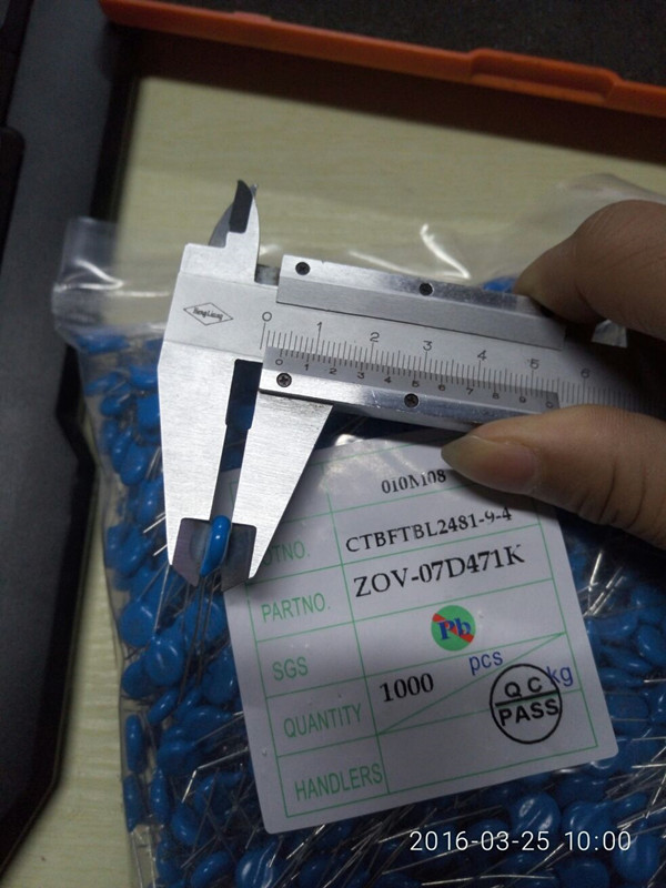 ZOV HEL压敏电阻 7D471K 07K300 大芯片厚度3.8