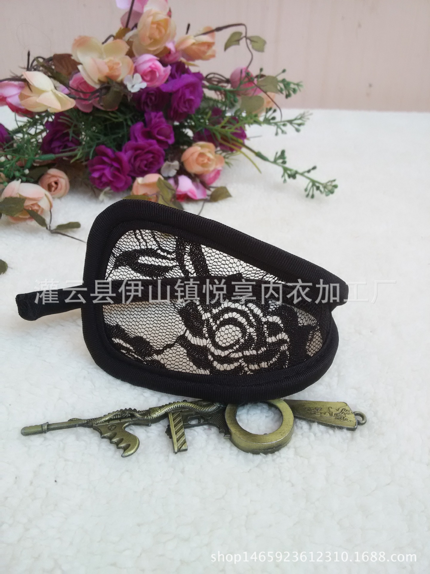 女士性感情趣内裤 蕾丝透明C型内裤 男女C字裤 隐形T裤 厂家批发-阿里巴巴