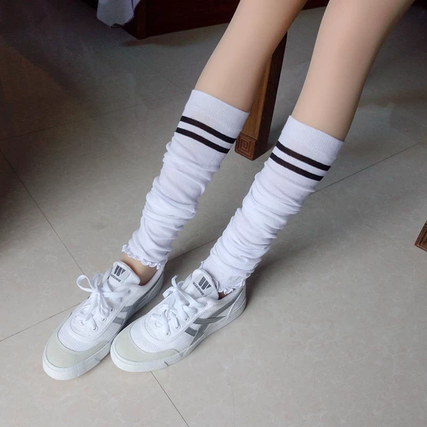 White black bars