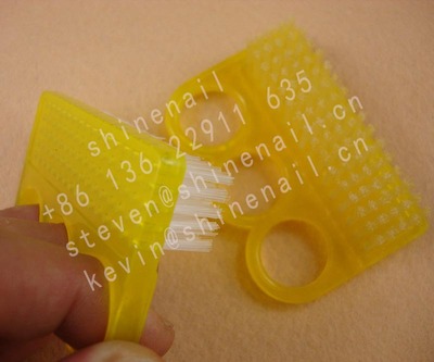 陽江工廠供應美容刷，三孔指甲刷，植毛刷，DB002