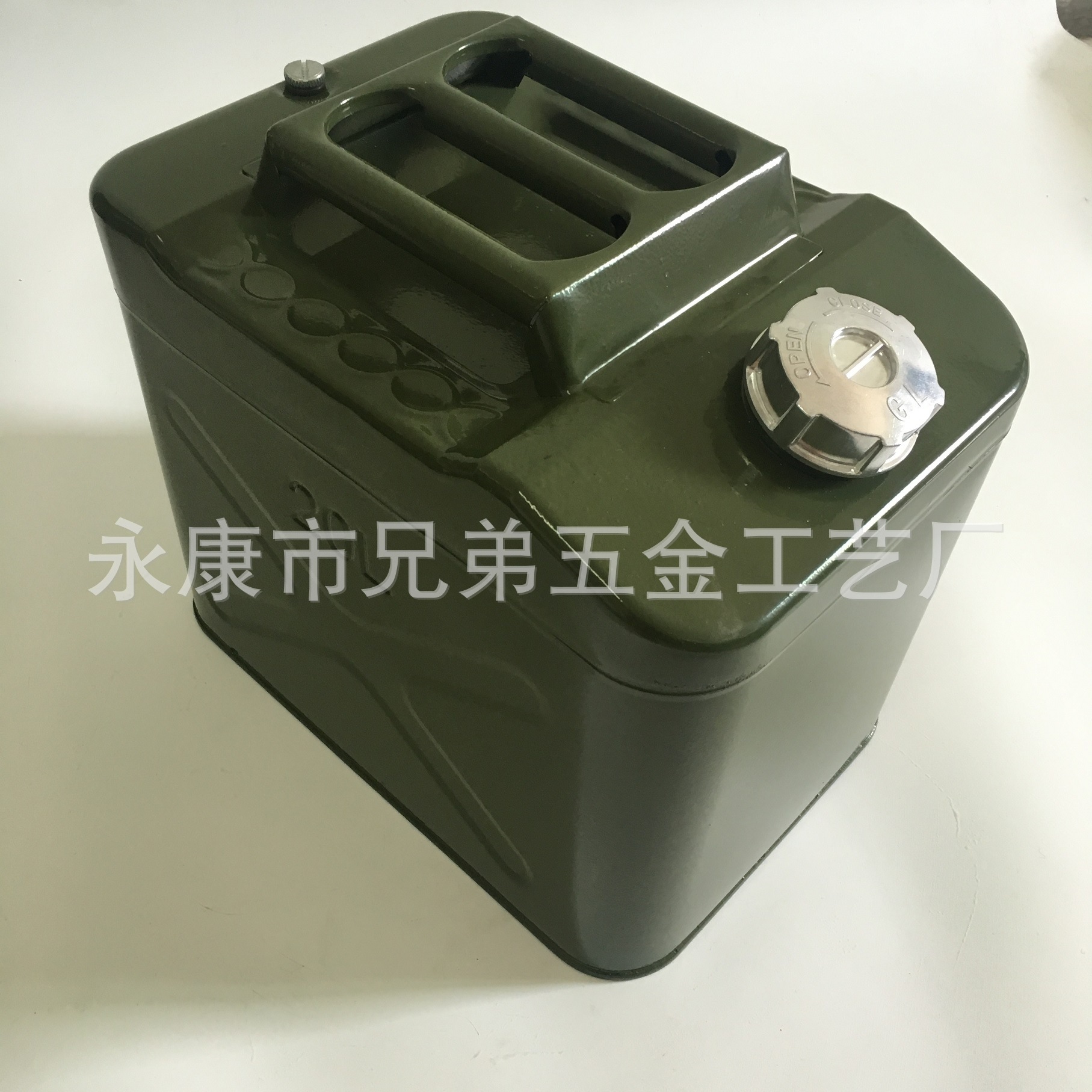 厂家直销 加厚铝盖大嘴20L油桶油箱 铝盖20升油桶 备用油箱