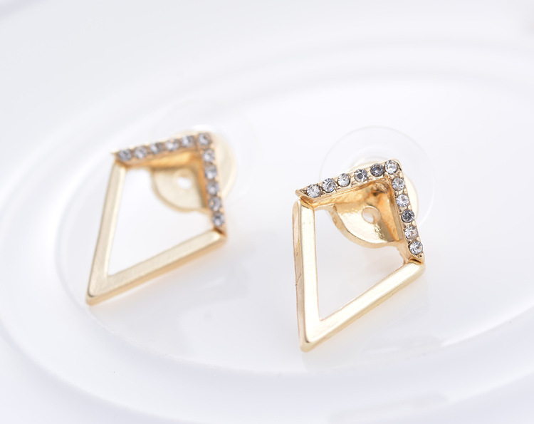 New Fashion Geometric Gold Plated Stud Earrings for Women - Big Brand Design Versatile Exquisite Heart Shape Jewelry detail image 7