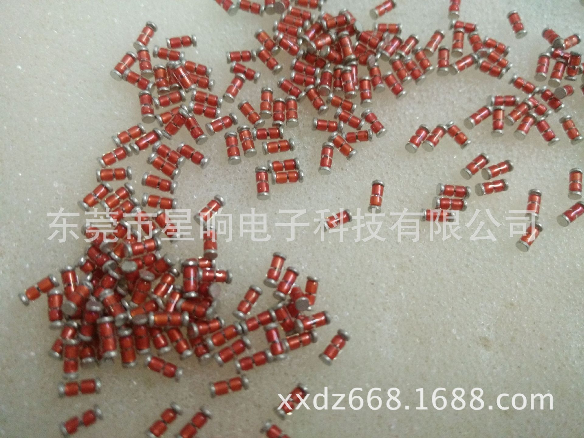 现货供应MF56-104F-3950 玻璃贴片NTC热敏电阻100K