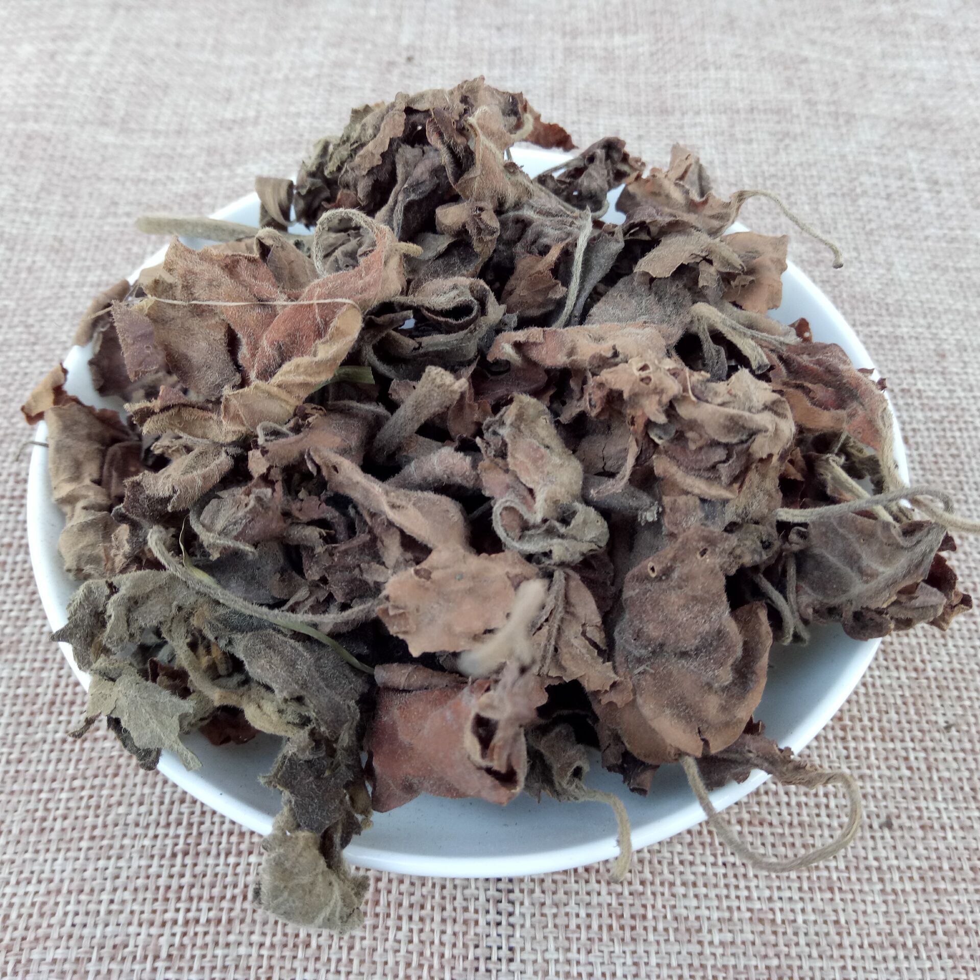 Huoxiang Ye Dried Patchouli Leaves 500g Culinary Herb for Cooking and Herbal Tea overview