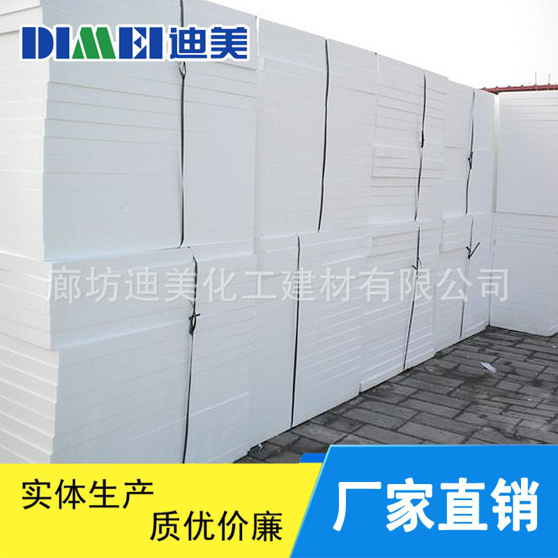 3103282124_1838539884