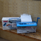 A4 бумажная рука бумага бумажная машина предоставлена ​​мини -ручная бумажная машина на рабочем столе. Производитель персонажей прямые продажи