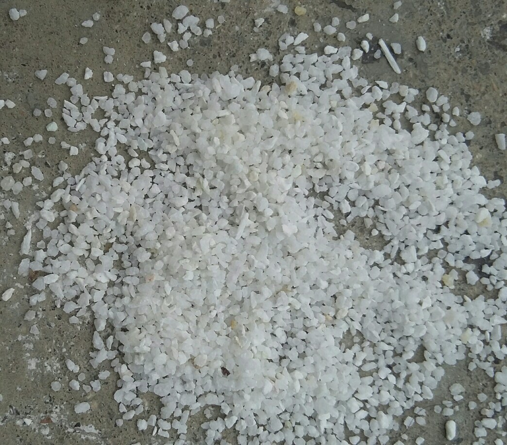 浙江湖州5号秒0.5一1mm水处理石英砂精白砂操场球场草坪石英砂