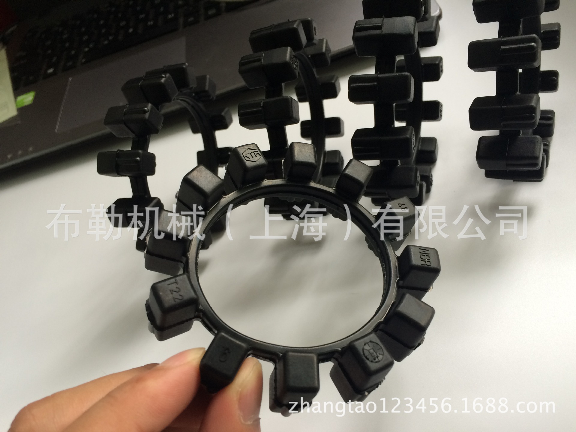 油泵对轮胶垫KTR德国POLY NORM  75 NBR 丁腈橡胶黑色胶垫弹性体