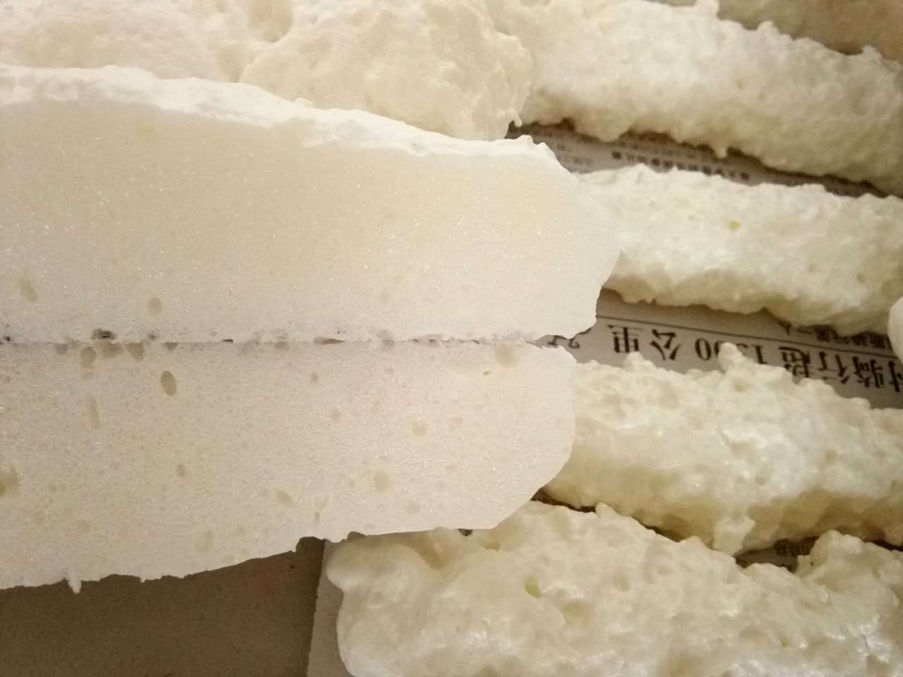 外贸发泡胶英文版聚氨酯泡沫填缝剂阻燃泡沫胶隔音保温防火发泡剂-阿里巴巴