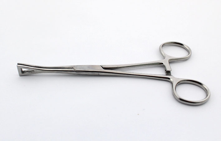 32006 医用钢三角闭口钳 ￥23