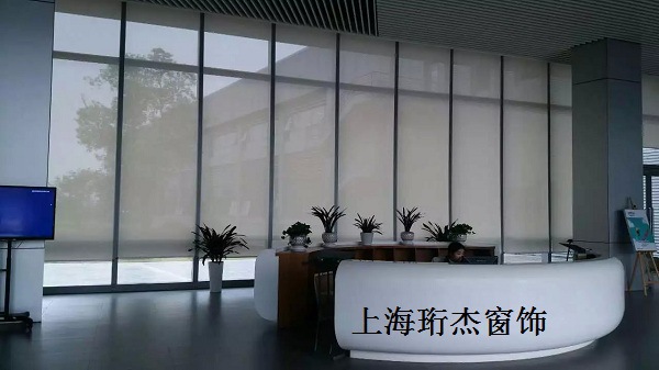 電動捲簾
