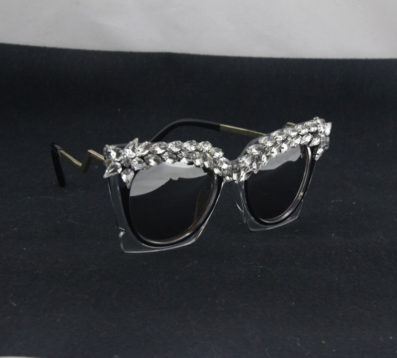 Fashion Solid Color Resin Cat Eye Diamond Full Frame Womens Sunglassespicture2