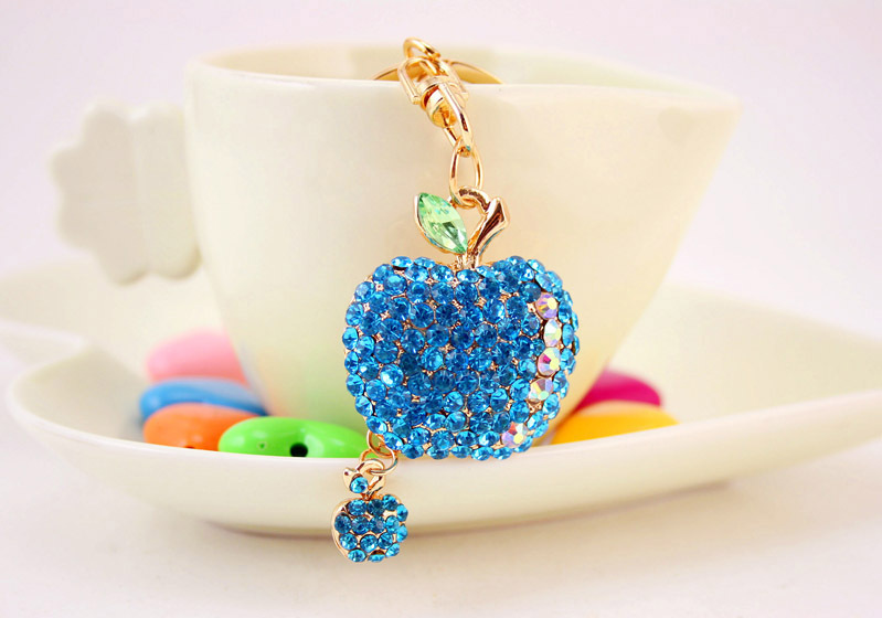 26g Weight Alloy, Metal Material Heart Pattern Unisex Gender White, Pink, Purple, Blue Color Cute Diamond-studded Small  Keychain 8