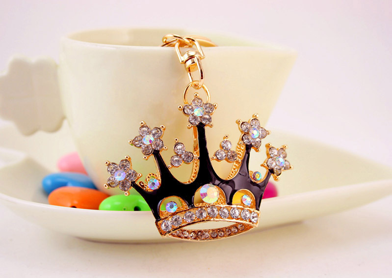 32g Weight Alloy, Metal Material Crown Pattern Unisex Gender Purple, Red, Black Color Creative Diamond Crown Crystal Car Keychain 5
