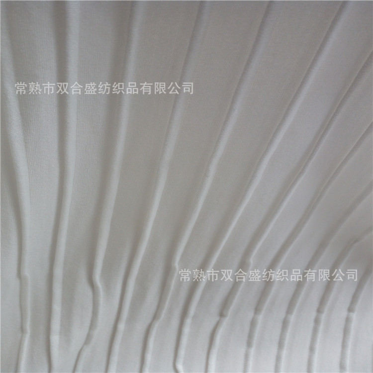 厂家直供新款条纹提花面料 春夏时装女装布料