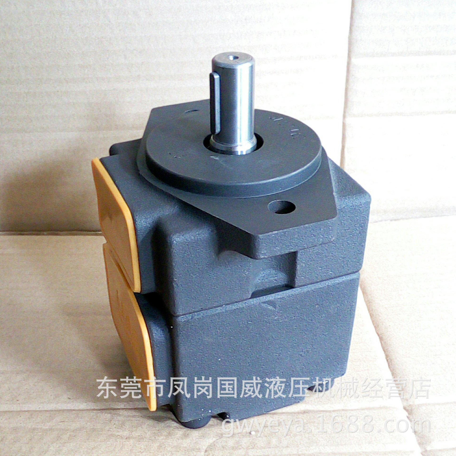 ��������YLC����������ɽЬ����ѹPV2R2-33ϵ��ҶƬ�� Һѹ��