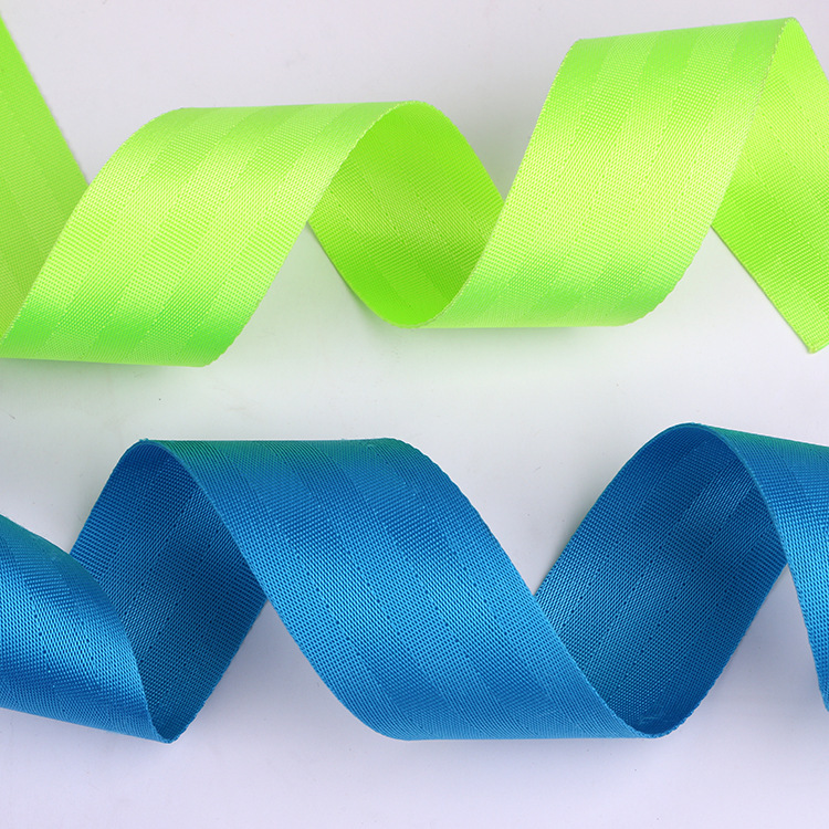 1895351392_1984723737