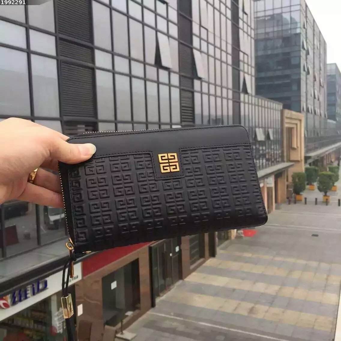 mmexport1465032245174