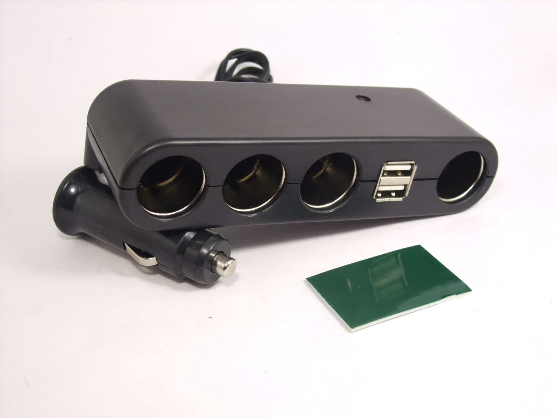 WF-0120-4 一分四双USB点烟器/带USB/车载充电器