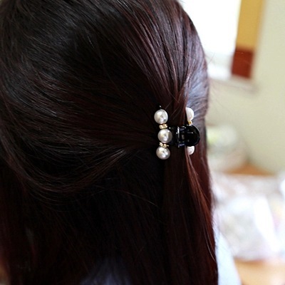 Korean version of women's pearl-encrusted hairpins large and small grippers jewelry wholesale 2 yuan store supply wholesale