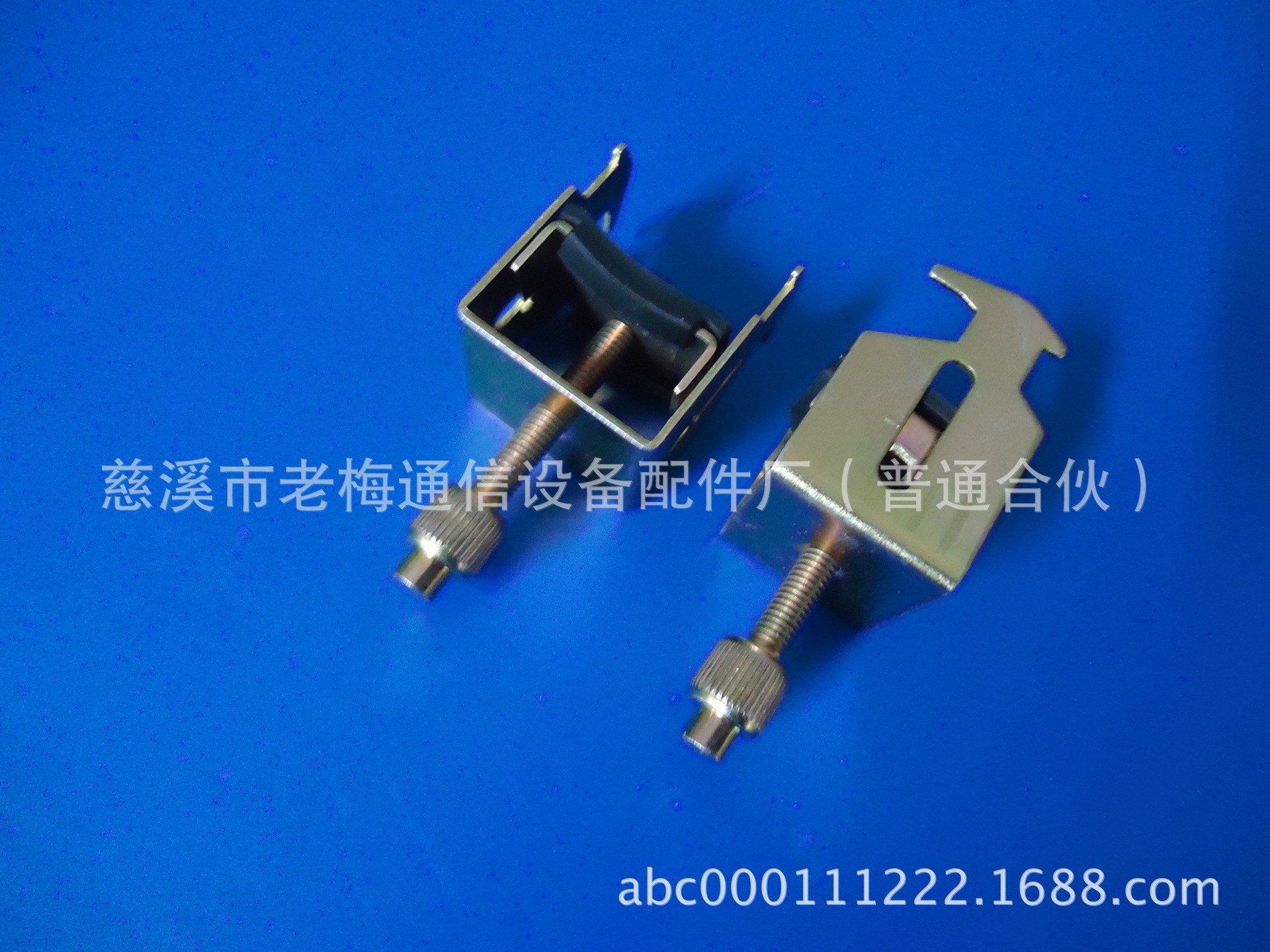 老梅通信生产光缆金件、透明板重叠形熔纤盘、光缆护圈