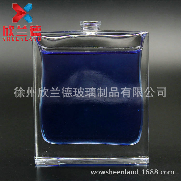 供应100ML四方玻璃香水瓶 卡口香水瓶