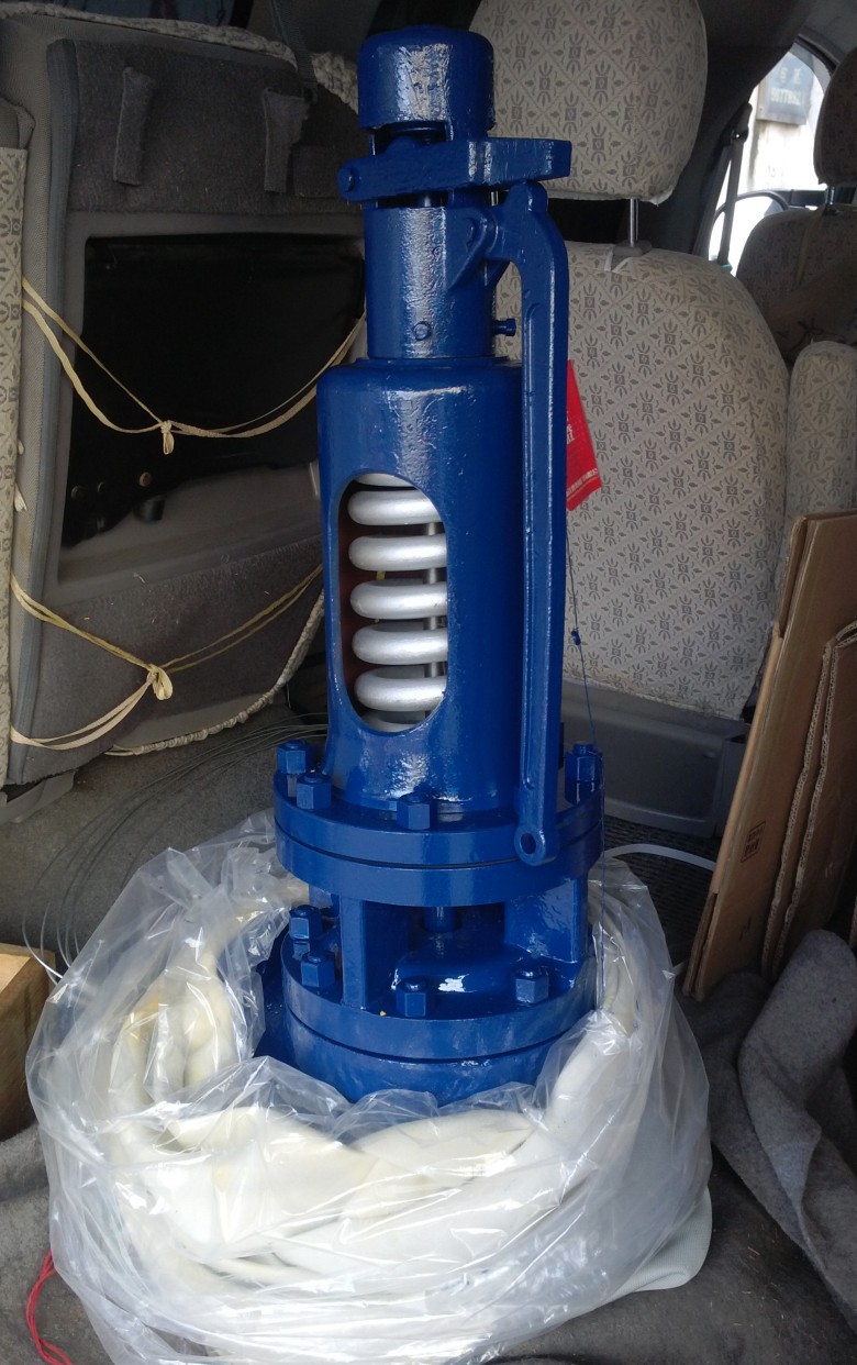 YFA48Y-64I A48Y CA48Y 弹簧式安全阀 DN40 50 80 100 150 200