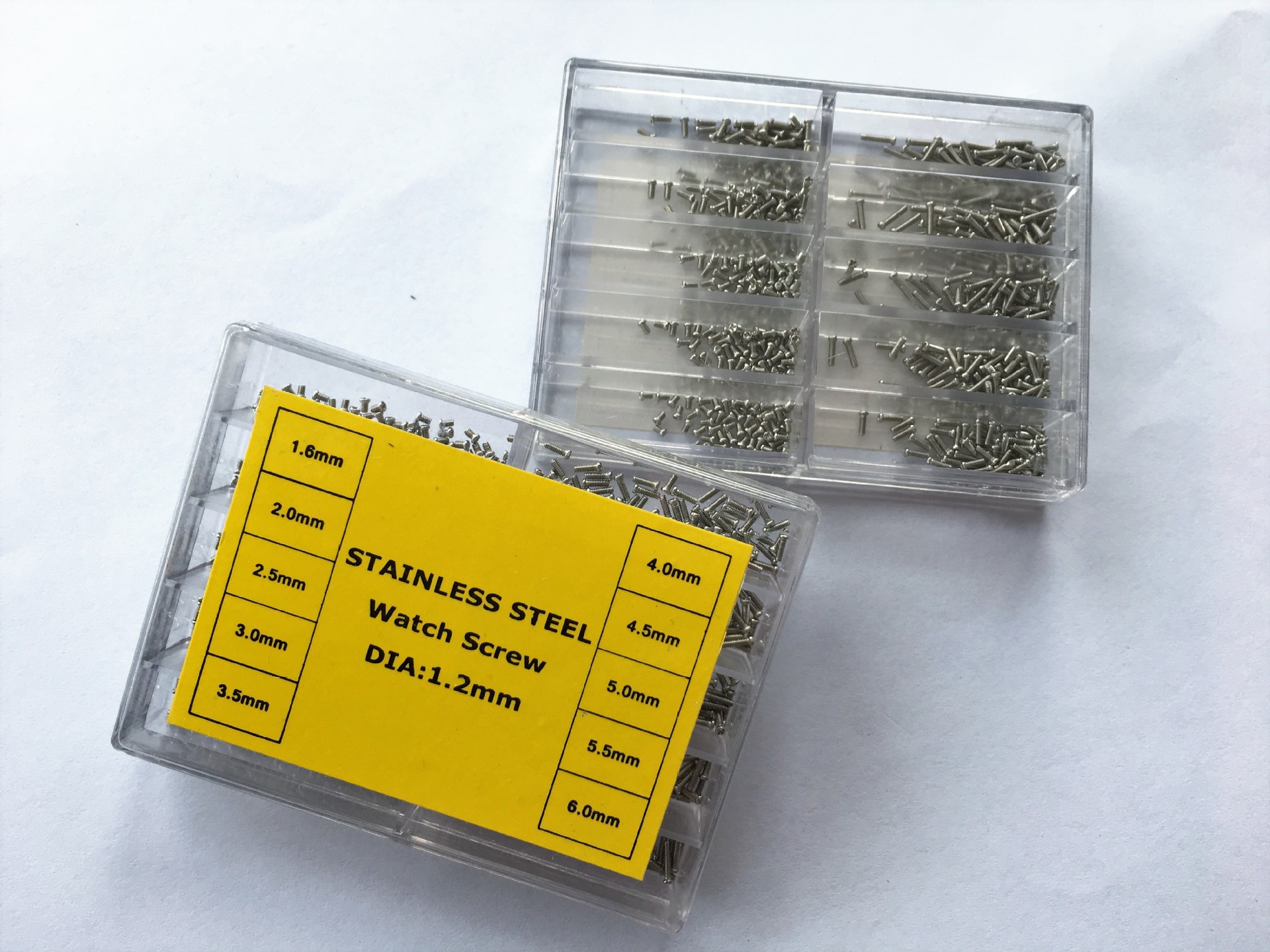 修表工具 手表表带配件 手表配件多用途 钟表盒装螺丝 10个型号