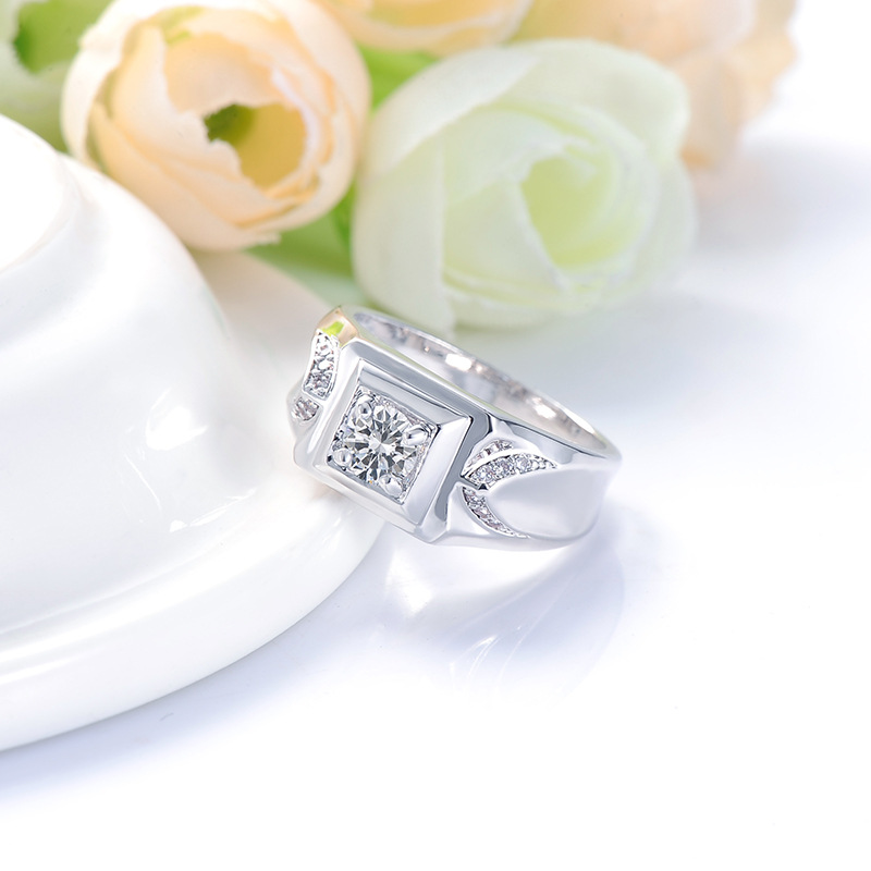 Fashionable Men's Ring