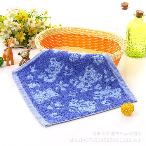 Yarn-dyed cartoon pattern jacquard cotton square towel 25*25 children's kindergarten small towel wholesale various patterns