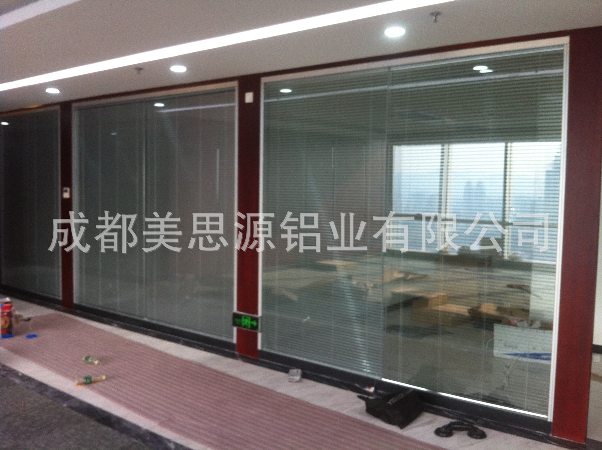 B86D29AA44D037DE484C7956355B8E