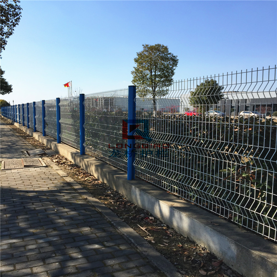 苏州护栏网 苏州镀锌喷塑护栏网 厂区围墙护栏网 高质量龙桥造