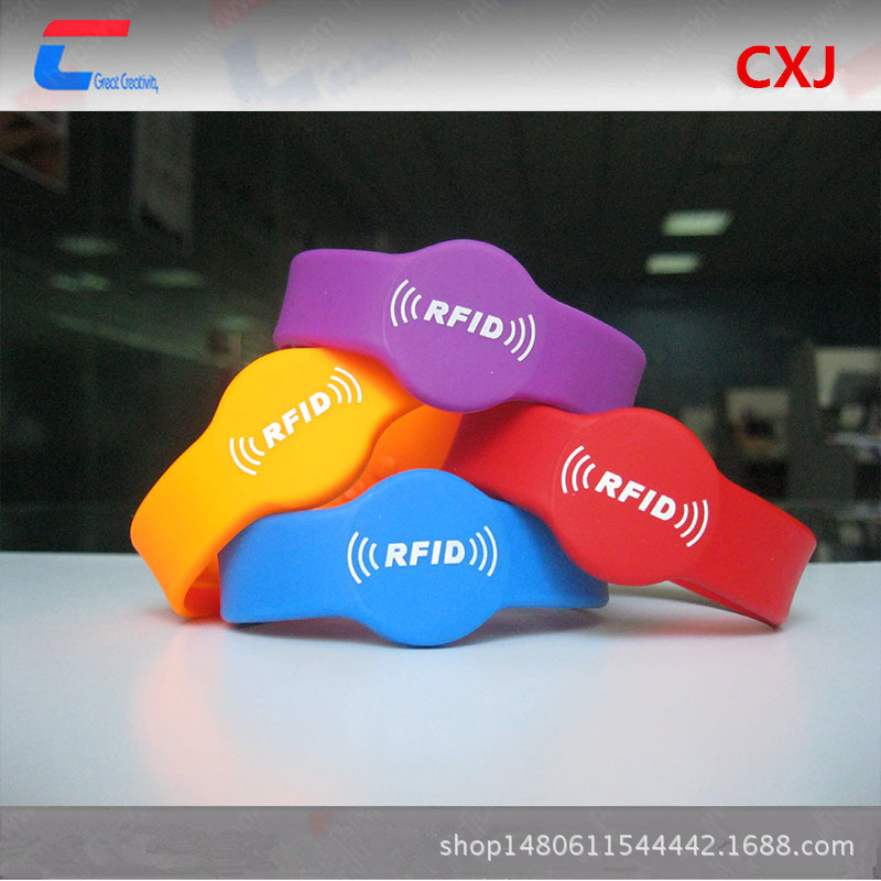 rfid椭圆硅胶腕带 防拆腕带厂家 智能硅胶手环 游乐场用