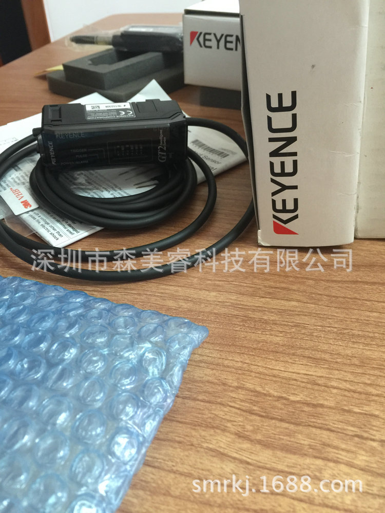 基恩士激光位移传感器GT2-71CP 全新原装正品 议价