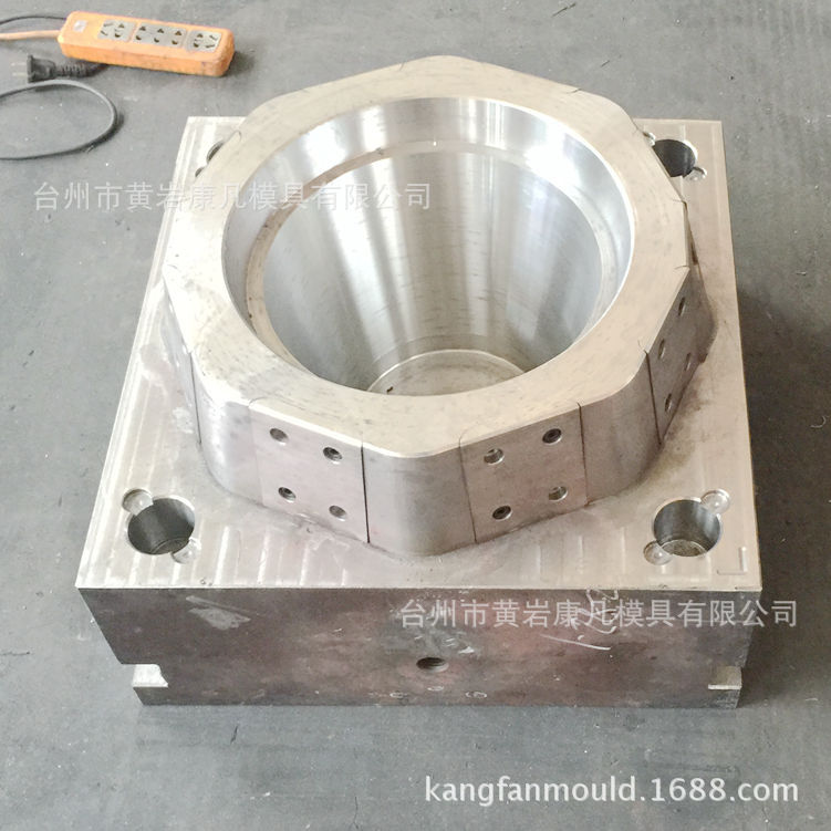 注塑模具，灰桶模具，高端沙灰桶模具，塑胶桶模具 建筑工地模具