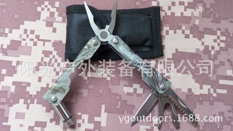 电筒小钳带灯多功能实用迷你钳子户外工具