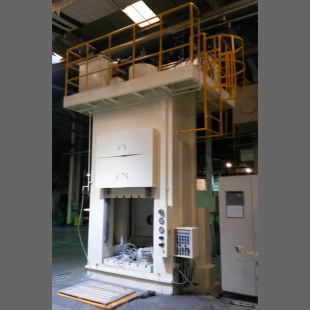 1000T���T���Һ���C 1600T���ʽ����呉������͉��C���r�񃞻�