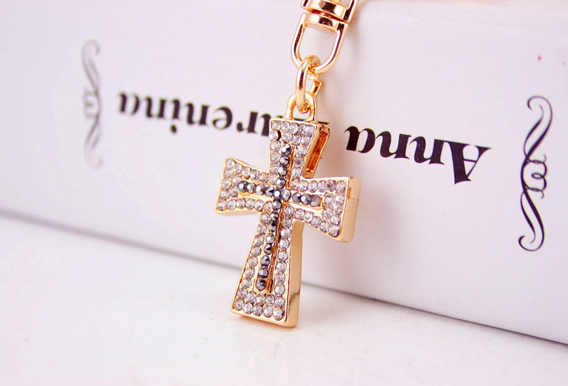 22g Weight Alloy, Metal Material Cross Pattern Unisex Gender Fashion New Car Accessories Color Diamond Cross Keychain 1