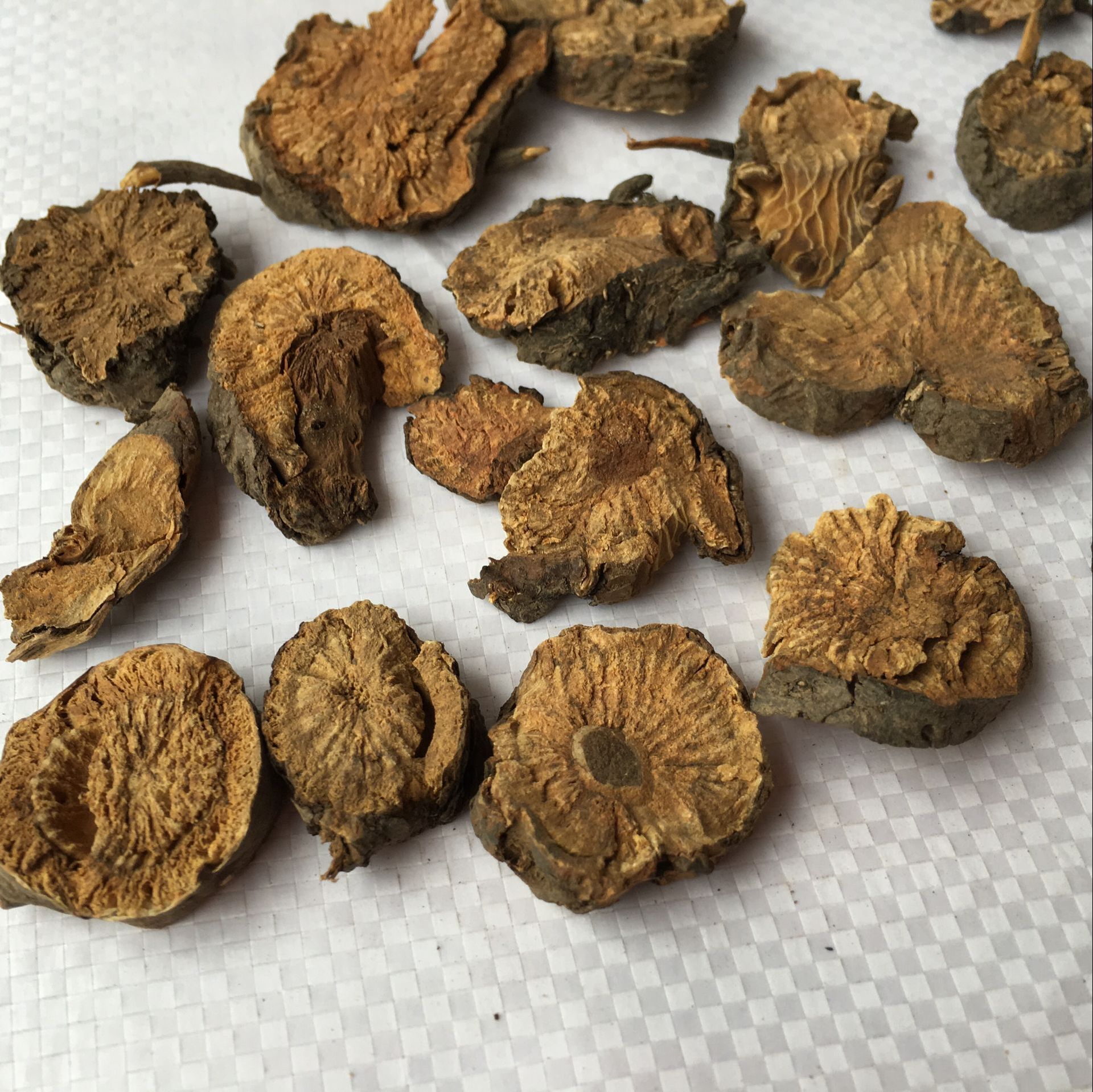Dried Sanguisorba Root Slices Di Yu 500g Traditional Chinese Herbal Decoction Pieces for Culinary and Herbal Use overview
