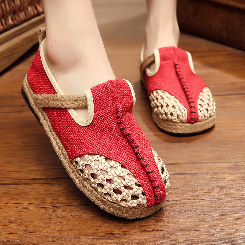 Tai chi kung fu shoes for women Beijing shoes retro round head large size ethnic women flat heel hand woven mesh shoes