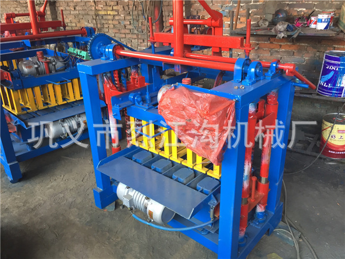 专业生产定制 操作简单 多种型号 水泥砖机