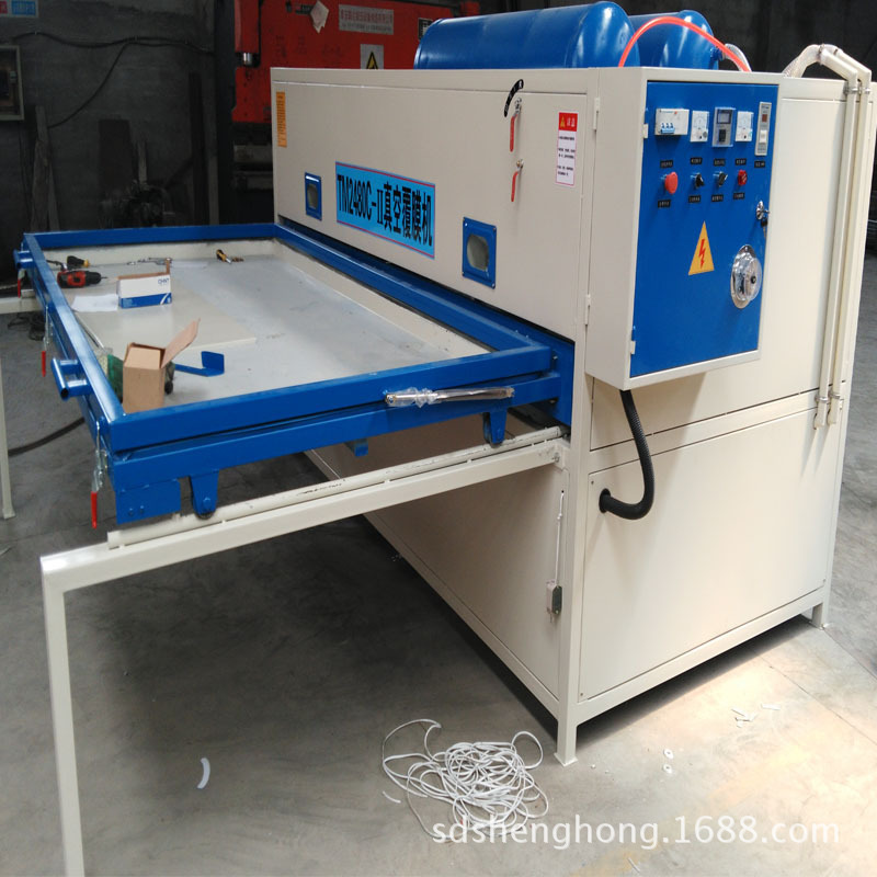 厂家板式家具吸塑机 覆膜机 侧出台真空覆膜机 盛鸿木工生产