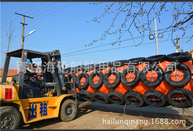 颜色多样，尺寸自选供应EVA聚脲护舷 船舶护舷 聚氨酯靠球防撞设