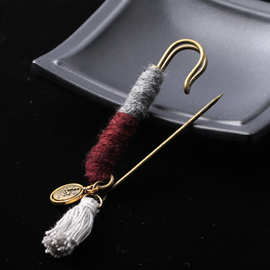 B2-39#韩国超爱文艺范复古时钟吊须绕线毛线别针 厂家批发