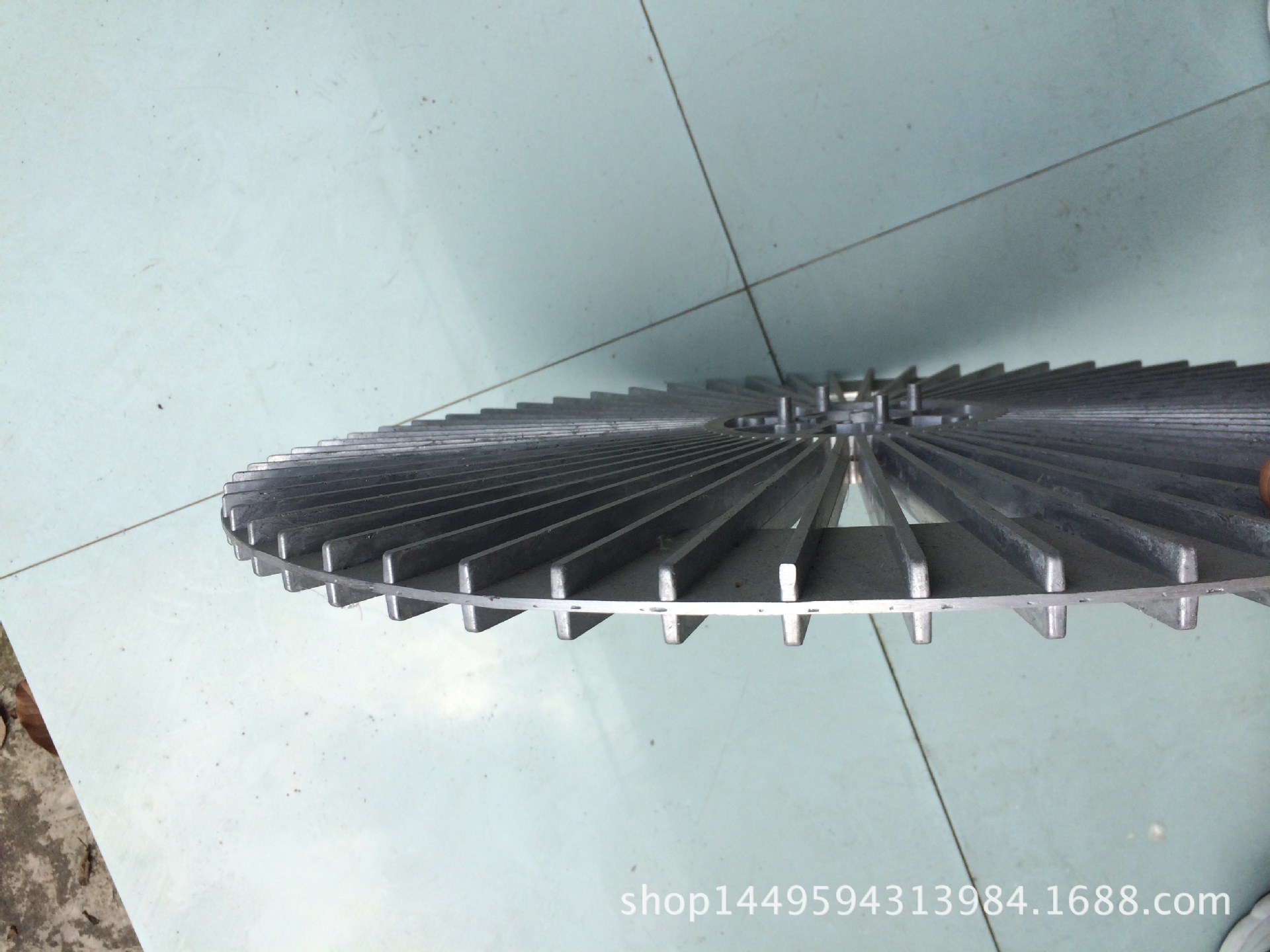 $NBQYG%6)~}(3M9010YYJOF