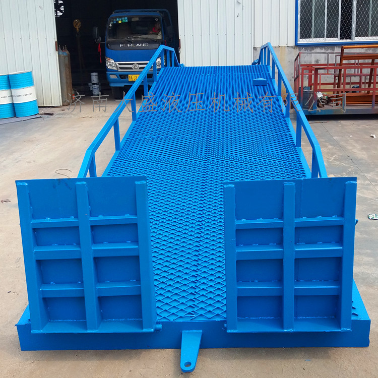 現貨供應6.8.10T噸移動式液壓登車橋 叉車載貨、集裝箱裝卸貨平台