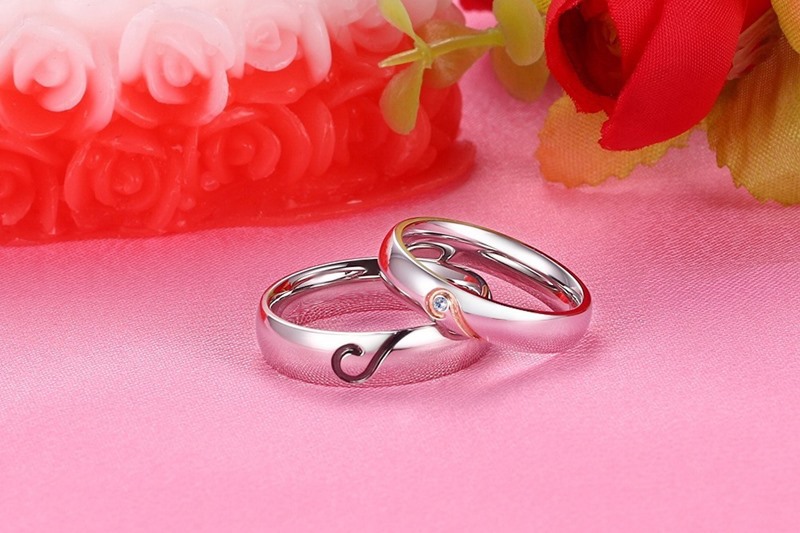Fashion Heart Shape Titanium Steel Inlay Zircon Rings 1 Piece