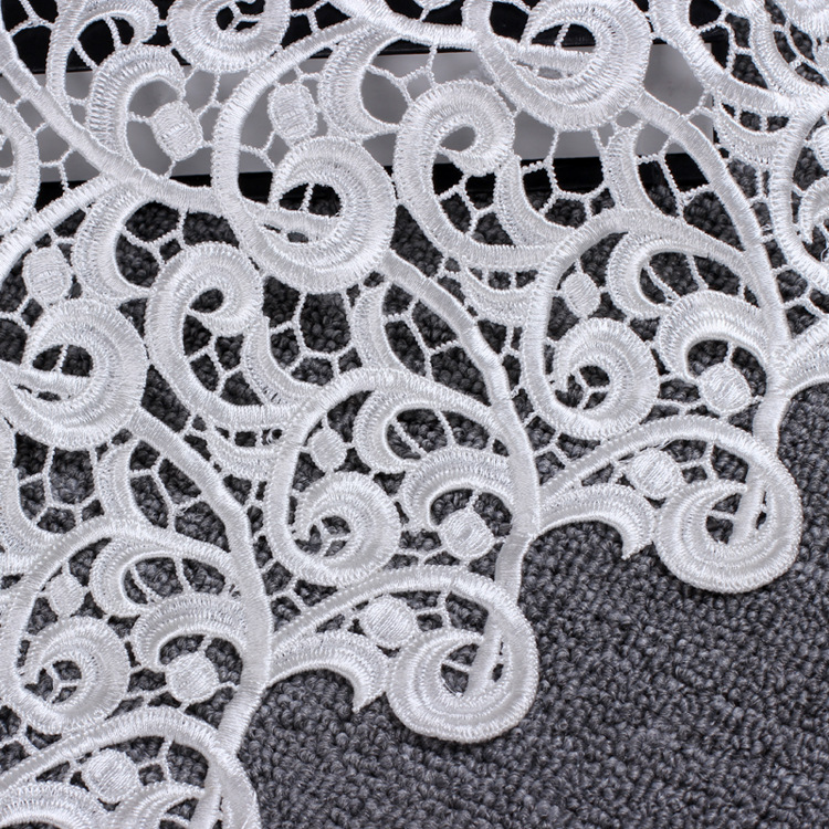 雅泽镂空条纹水溶刺绣面料立体涤光丝重磅连衣裙礼服布料厂家